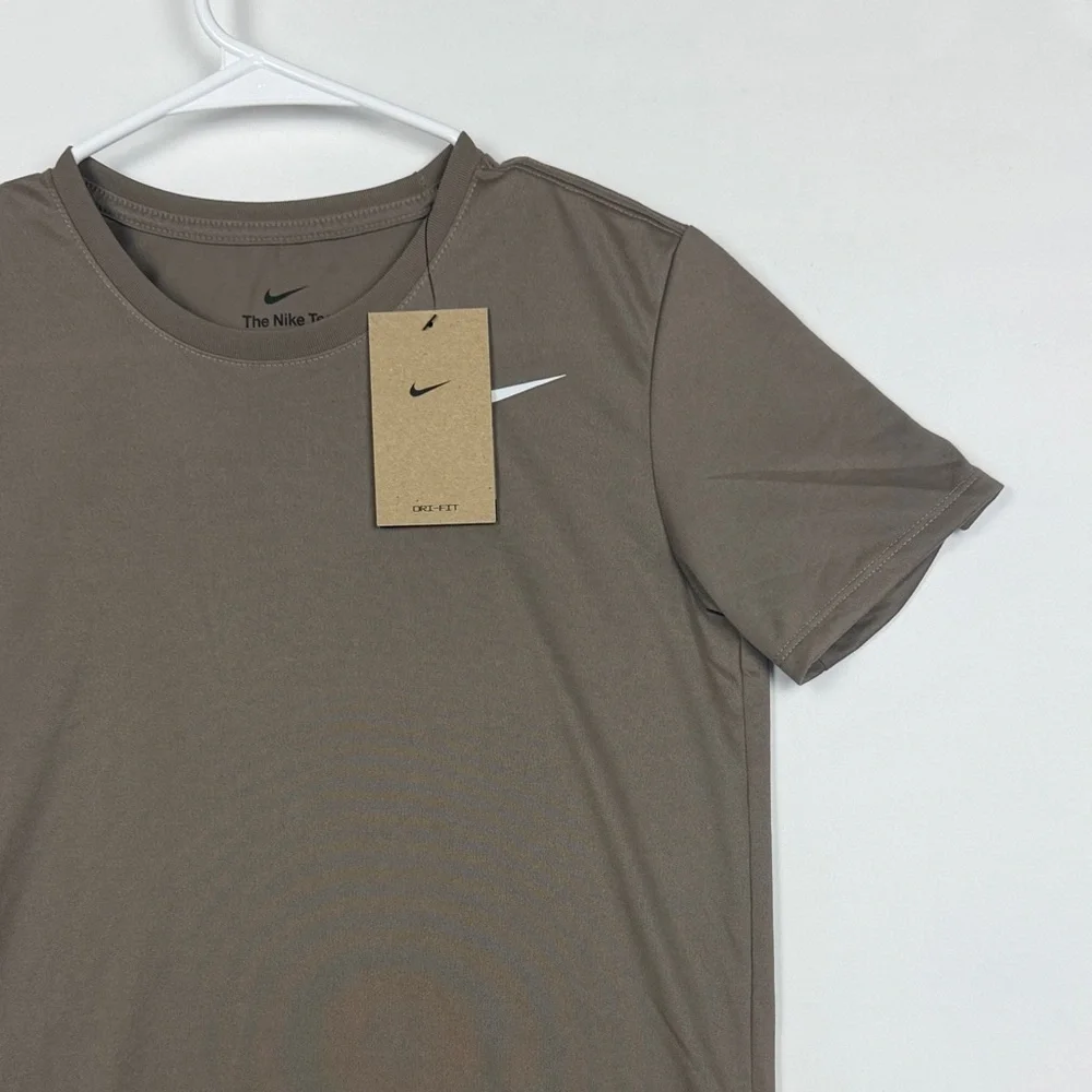 Nike Short Sleeve Brown Tee Women’s NWT
